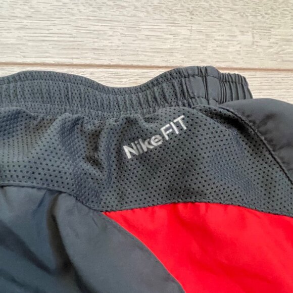 Nike Drifit Men's Gray and Red Shorts Size medium - Picture 6 of 7